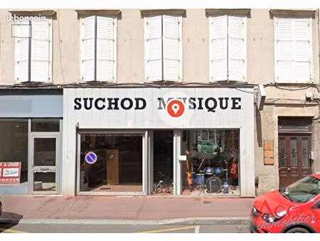 grand local commercial en hyper - centre