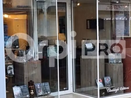 local commercial 43 m²