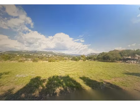 vente terrain 769 m² à ollioules (83190)  285 000 €