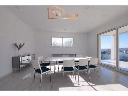 house-39b697f5-5a9a-42f9-b114-9dde