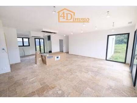 house-c3b6a3e2-eb36-f518d50cd56f