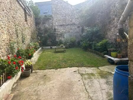 vente immeuble à saint-pol-de-léon (29250) : à vendre / 127m² saint-pol-de-léon