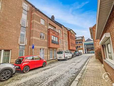 appartement 2 chambres à louer en plein centre de ciney