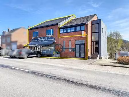 maison de commerce avec belle visibilité à forrieres