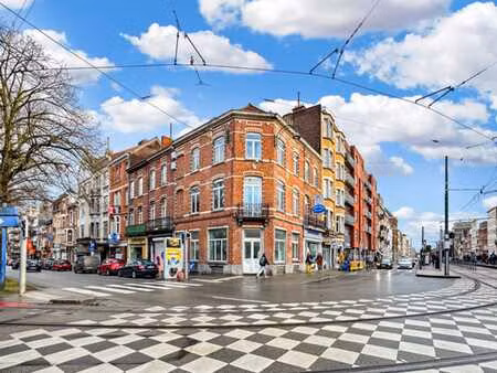 rez commercial a vendre