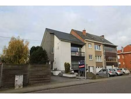 prachtige woning met 3 slaapkamers  tuin en terras in kes...