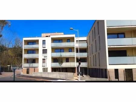 local commercial à vendre