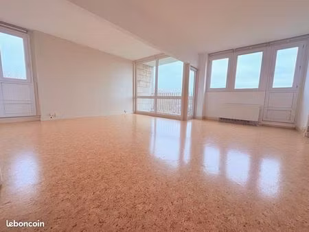 beau et lumineux t3 avec balcon – secteur barbieux roubaix