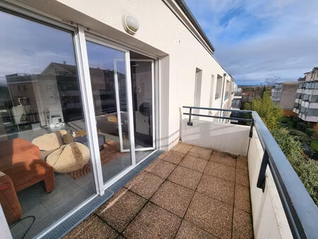 appartement 31200 toulouse t3 lumineux avec terrasse - parking  au calme