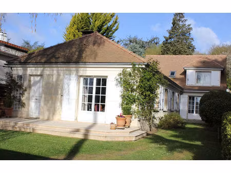 sur les hauteurs de mareil marly - 6 chambres - tram 13 à 5 mn