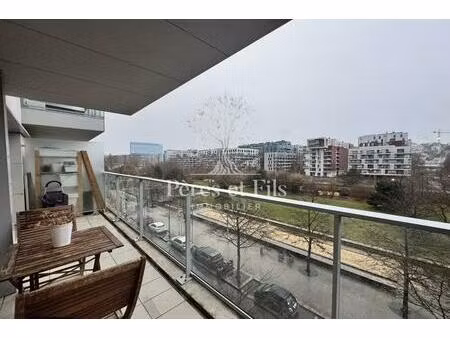 appartement lumineux de standing  très bon état - quartier du trapèze