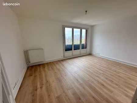 appartement 3 pièces + cave+ parking sécurisé