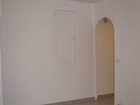 sete appart 3 pieces non meuble