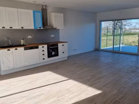 maison t4 à louer - saint denis-de-pile