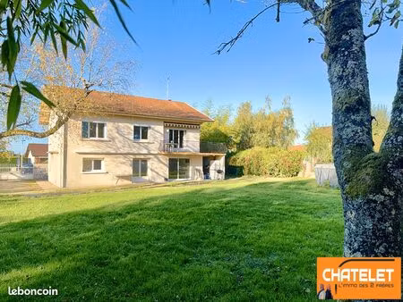 maison 7 pièces 163 m²