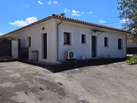 villa de plain pied  accès pmr