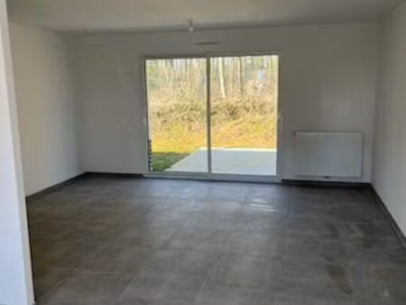 maison neuve  située à villers bocage