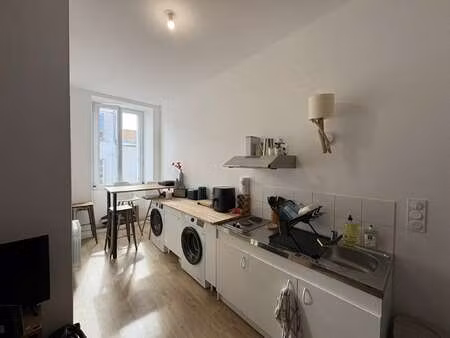 location appartement 2 pièces au loroux-bottereau (44430) : à louer 2 pièces / 25m² le lor