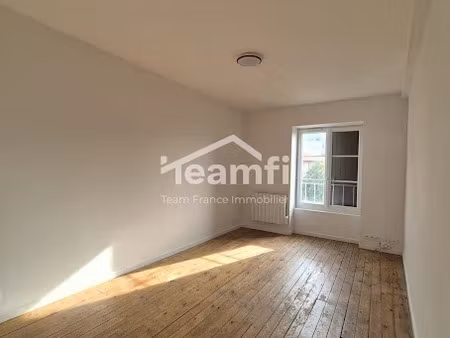 location appartement 2 pièces 50 m² à thiers (63300)  400 €