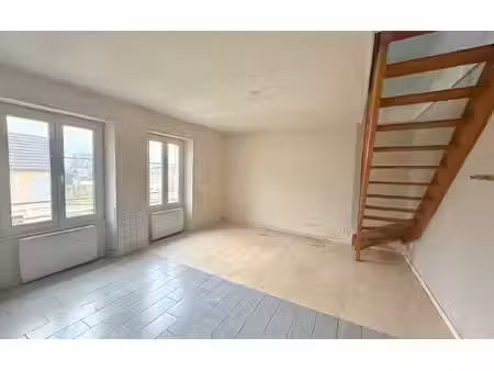 appartement villette-lès-dole 49 m² t-2 à vendre  75 500 €