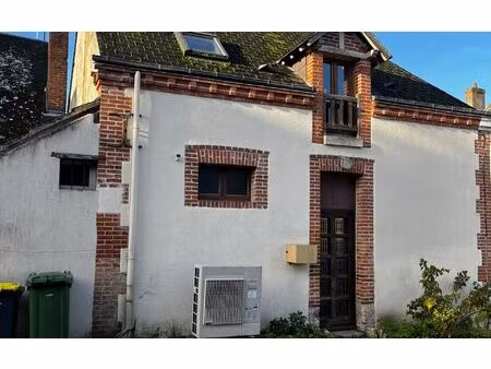 location maison  m² t-2 à millançay  515 €