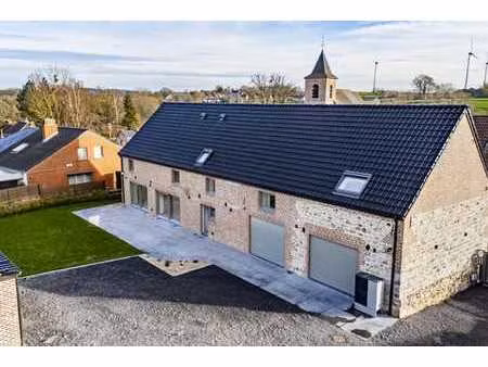 villa 6 ch  3 sdb  double garage  peb:a