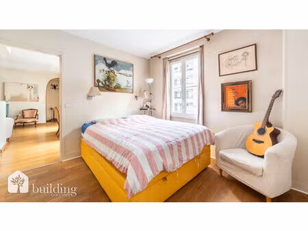 auteuil sud - 2 pièces 52 m² - 2e étage immeuble ancien.