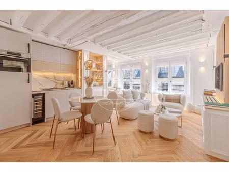 superbe pied à terre à paris 1er !