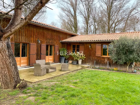 maison 5 pièces de 170 m2 construction ossature bois sai