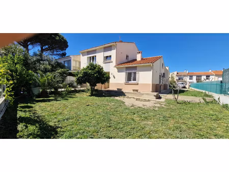 villa 3 faces jardin et garage