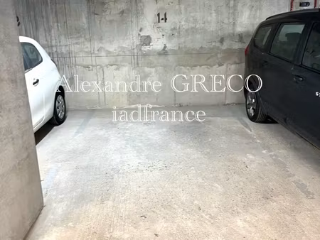 vente parking 12 m²
