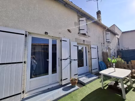 maison saint hilaire la palud 3 pièce(s) 69.28 m2