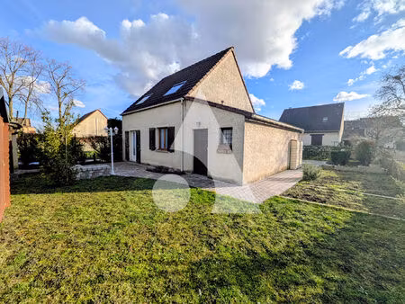 maison en fond d'impasse - au calme