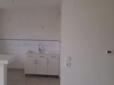 a louer t3 de 65 56 m2 + balcon à marignier