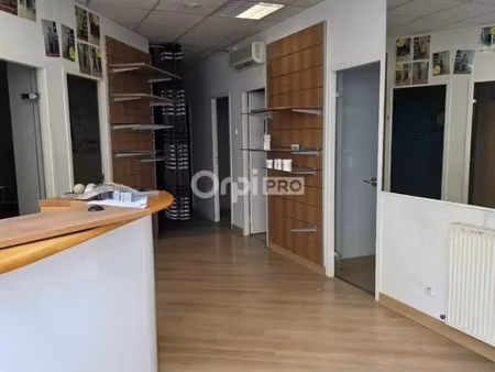 local commercial a vendre