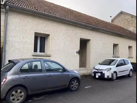 maison 1 pièce 160 m²