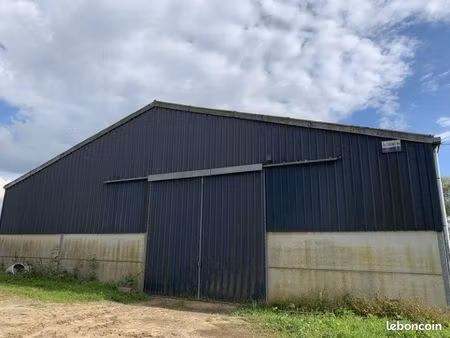 recherche bâtiment à louer