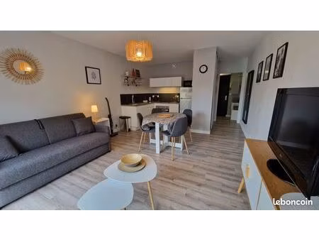 grand studio hyper centre pornichet avec parking