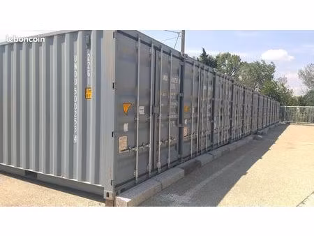 conteneur de stockage 24/7 – sécurisé (code + caméras) – 14m² – 160 ttc/mois