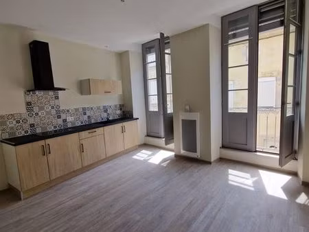 appartement t2 refait a neuf  très lumineux