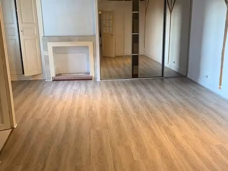 t2 neuillé centre - 42m2