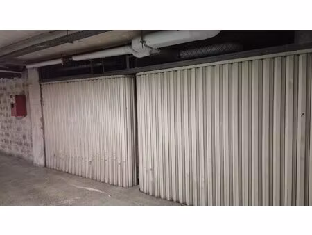 parking / box fermé – quartier libération