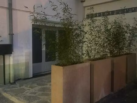 appartement meublé 80 m² plain-pied – terrasse – 2 parkings