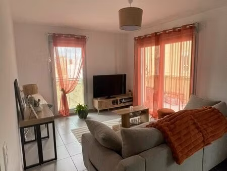 t3 + parking couvert centre reims