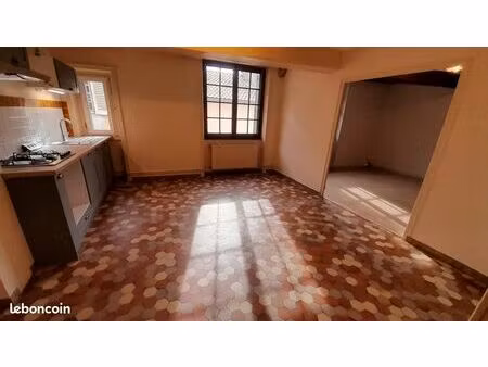 loue t2 60 m2 + garage