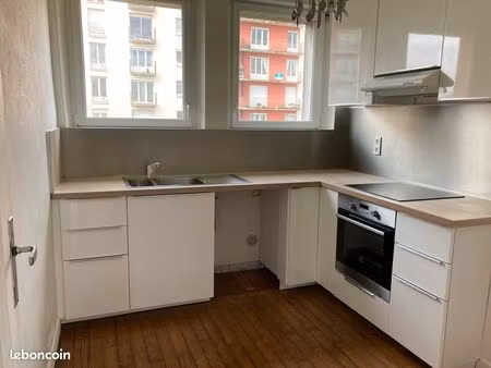 a louer t3 place de strasbourg 29200 brest