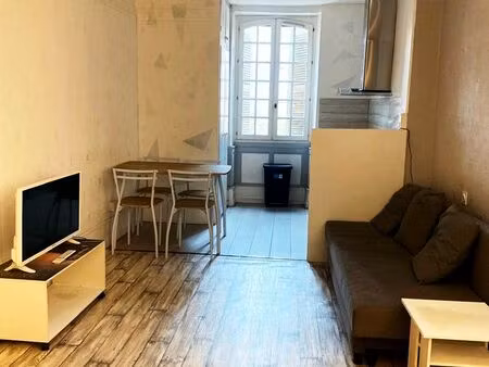 studio meublé - centre ville dax