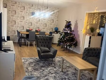 joli appartement en location