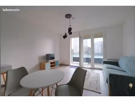 studio 1 pièce 22 m²