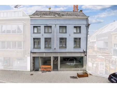 opbrengsteigendom: handelsruimte met 3 slpk app in centrum